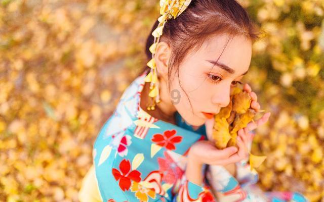 宝宝大便一直是绿色，能吃能喝，需要看医生吗？游戏画面