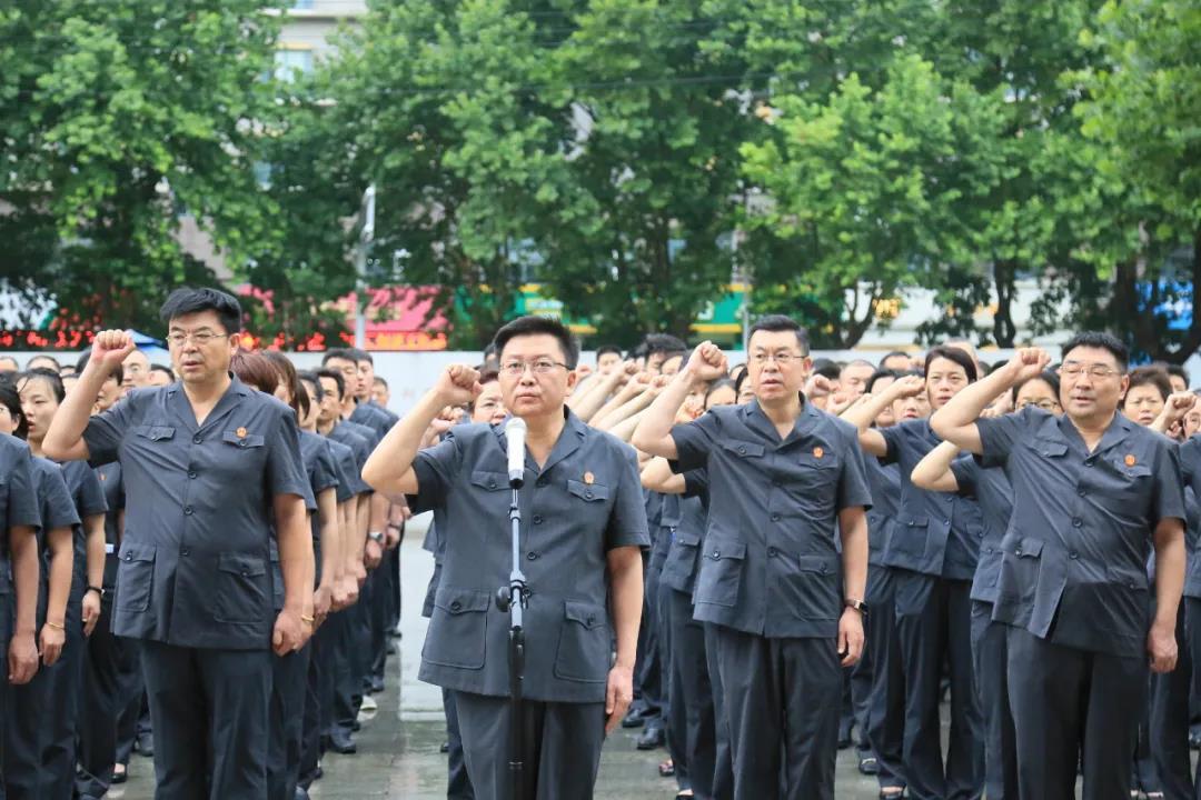 华为云CodeArts Snap荣获信通院优秀大模型案例及两项荣誉证书