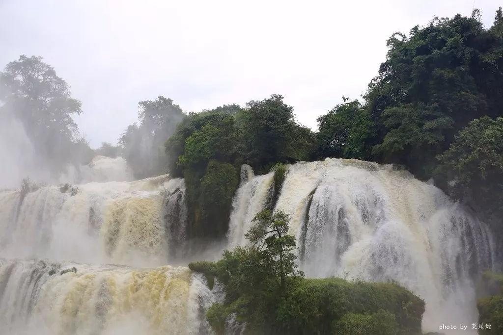 地震受灾群众生活需求有保障